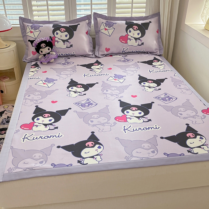 91家纺网 家纺一手货源 找家纺 金爱家 2024新款A类三丽鸥授权数码印花中分子1200D凉感冰丝宽边凉感软席 冰丝席-紫萌库洛米