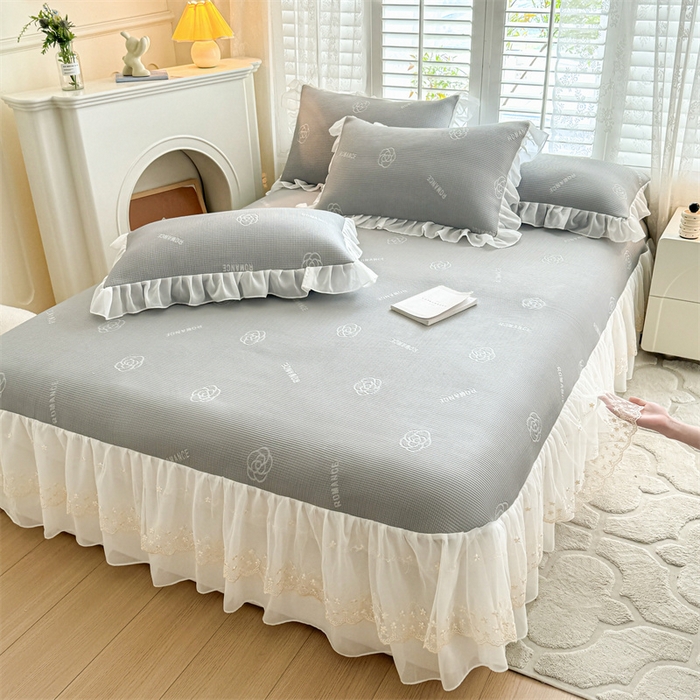 91家纺网 家纺一手货源 找家纺 启程家纺 2024新款A类凉豆豆床裙款凉席三件套 山茶花-灰