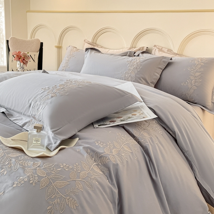 91家纺网 家纺一手货源 找家纺 欧乐蒂 2025新款秘密花园-新疆长绒棉刺绣四件套-终版 秘密花园-神秘灰