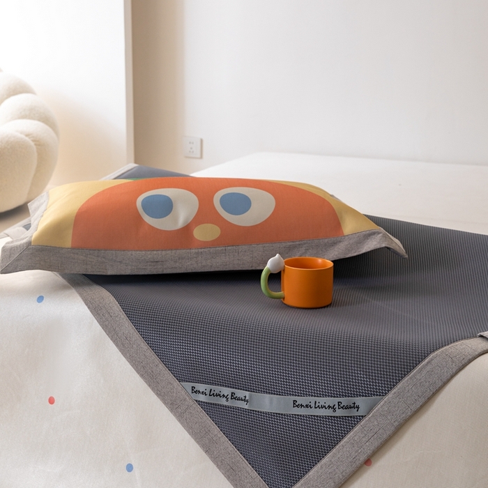 91家纺网 家纺一手货源 找家纺 本希家居 2024新款花漾清新系列高端可水洗冰丝席 小趣味平席