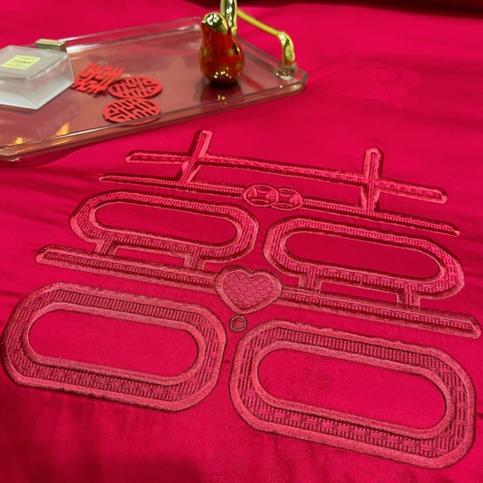 91家纺网 家纺一手货源 找家纺 卓缦家纺 2024新款全棉刺绣提花四件套 爱之约定