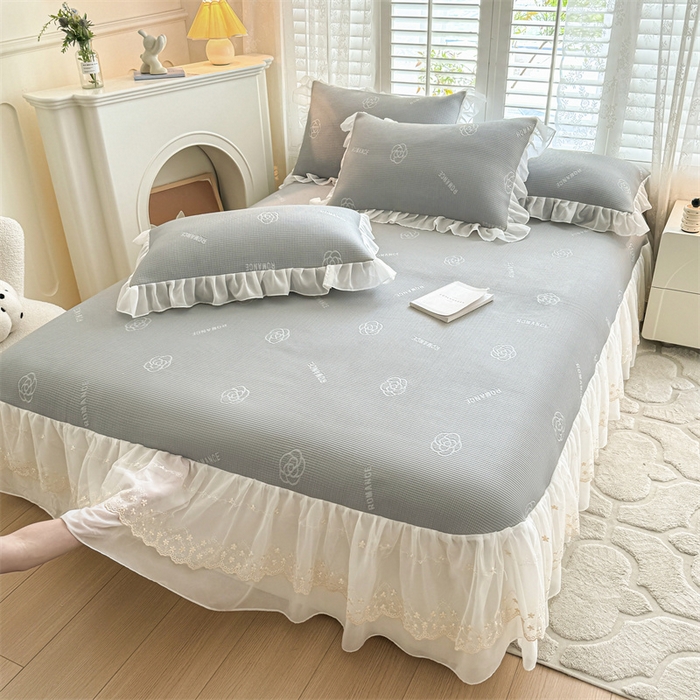 91家纺网 家纺一手货源 找家纺 启程家纺 2024新款A类凉豆豆床裙款凉席三件套 山茶花-灰