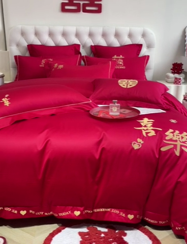 91家纺网 家纺一手货源 找家纺 欧乐蒂 2025新款设计师原创亲肤棉婚庆四件套 喜乐