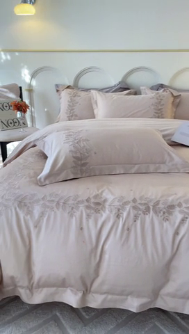 91家纺网 家纺一手货源 找家纺 欧乐蒂 2025新款秘密花园-新疆长绒棉刺绣四件套-终版 秘密花园-奶昔咖