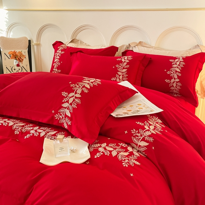 91家纺网 家纺一手货源 找家纺 欧乐蒂 2025新款秘密花园-新疆长绒棉刺绣四件套-终版 秘密花园-喜庆红
