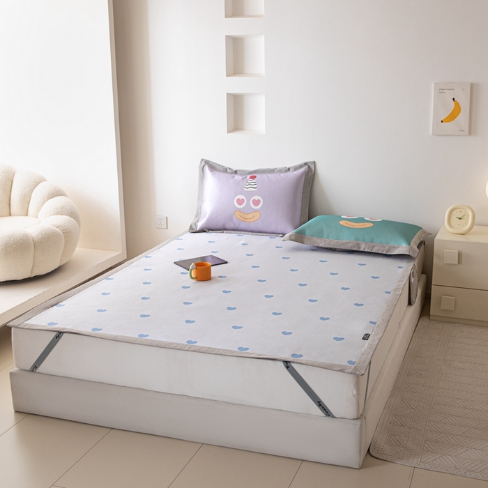 91家纺网 家纺一手货源 找家纺 本希家居 2024新款花漾清新系列高端可水洗冰丝席 淘气爱心平席