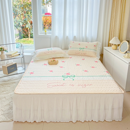 91家纺网 家纺一手货源 找家纺 （总）慕澄家纺 2024新款大版印花床裙款乳胶凉席-凉席三件套