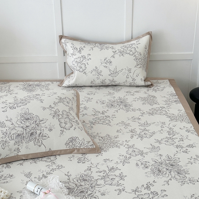 91家纺网 家纺一手货源 找家纺 昔可家纺 2024新款高端数码印花养生冰藤席--简约系列 绿山墙的安妮