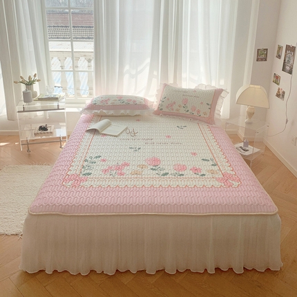 91家纺网 家纺一手货源 找家纺 慕澄家纺 2024新款大版印花床裙款乳胶凉席-凉席三件套 伊甸园