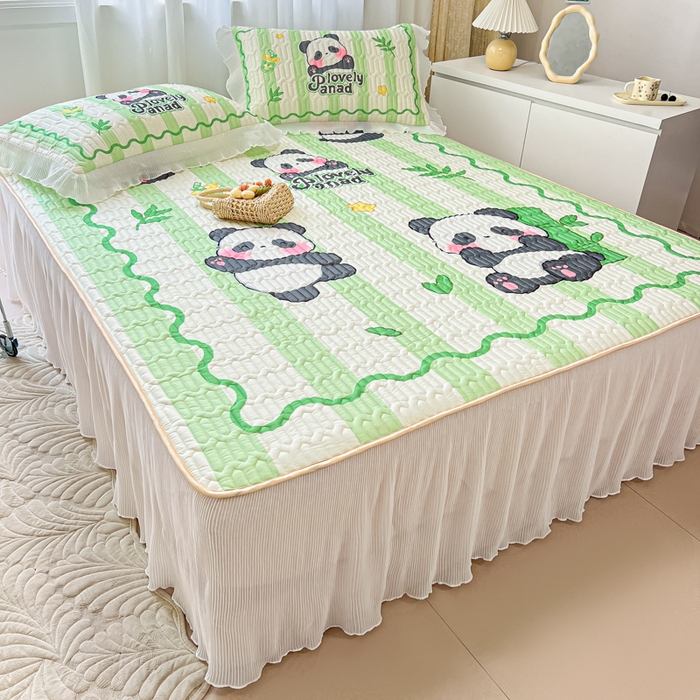 91家纺网 家纺一手货源 找家纺 慕澄家纺 2024新款大版印花床裙款乳胶凉席-凉席三件套 可爱熊猫