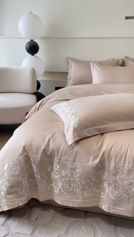 91家纺网 家纺一手货源 找家纺 欧乐蒂 2025新款高支密长绒棉刺绣四件套-繁花-终版 繁花-香槟金