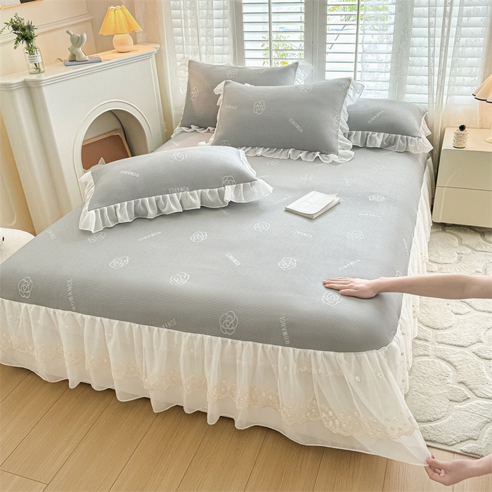 91家纺网 家纺一手货源 找家纺 启程家纺 2024新款A类凉豆豆床裙款凉席三件套 山茶花-灰