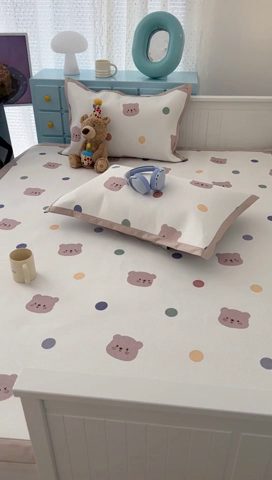 91家纺网 家纺一手货源 找家纺 昔可家纺 2024新款高端数码印花养生冰藤席--卡通系列 彩色波点熊