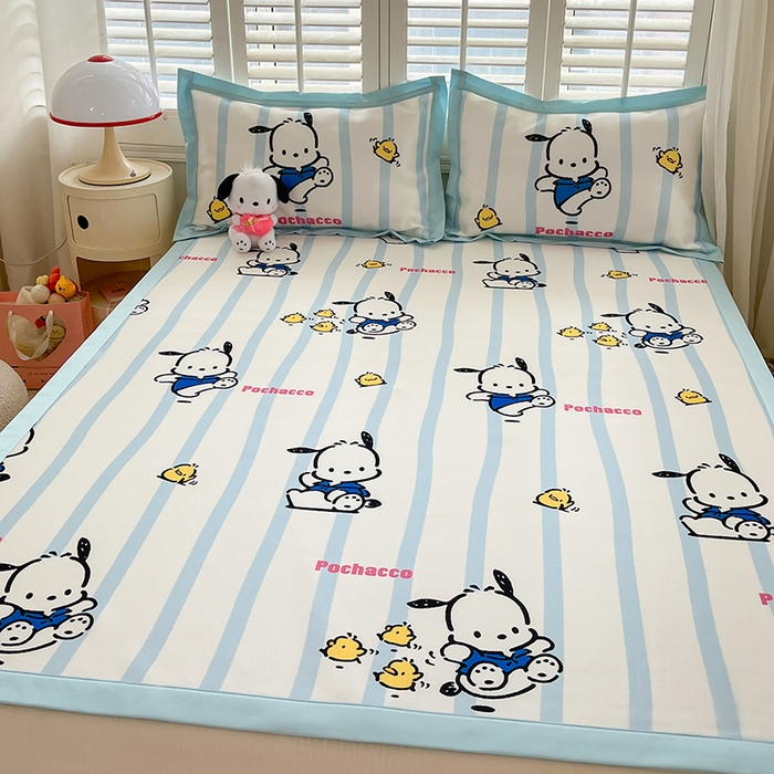 91家纺网 家纺一手货源 找家纺 金爱家 2024新款A类三丽鸥授权数码印花中分子1200D凉感冰丝宽边凉感软席 冰丝席-开心帕恰狗