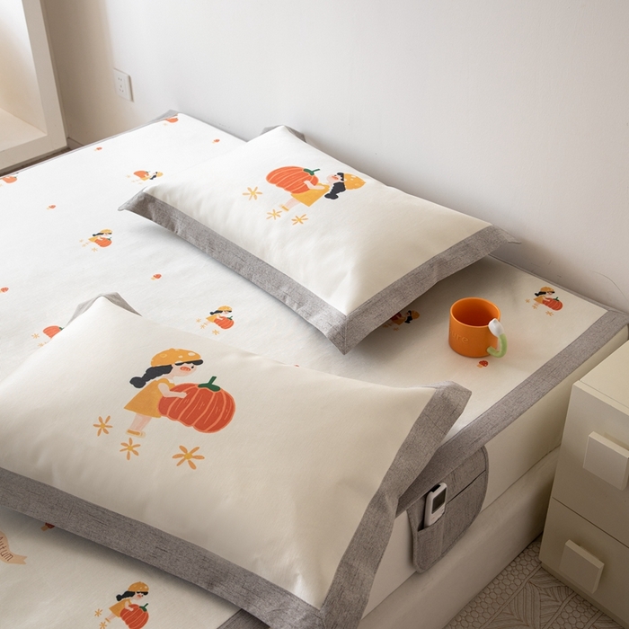 91家纺网 家纺一手货源 找家纺 本希家居 2024新款花漾清新系列高端可水洗冰丝席 小南瓜平席