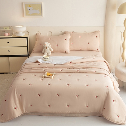 91家纺网 家纺一手货源 找家纺 （总）美达家纺 2025新品刺绣水洗棉夏被四件套