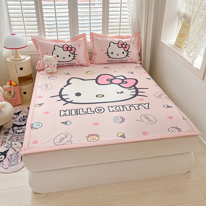 91家纺网 家纺一手货源 找家纺 金爱家 2024新款A类三丽鸥授权数码印花中分子1200D凉感冰丝宽边凉感软席 冰丝席-少女Kitty