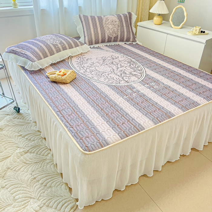 91家纺网 家纺一手货源 找家纺 慕澄家纺 2024新款大版印花床裙款乳胶凉席-凉席三件套 小苍兰