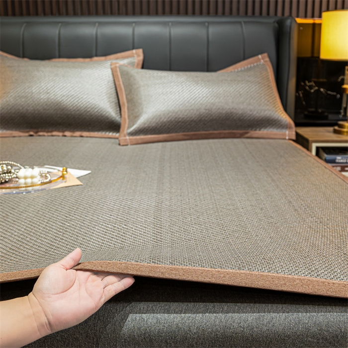 91家纺网 家纺一手货源 找家纺 共鸣沙发垫 2024新款野山藤凉席 野山藤浅灰色