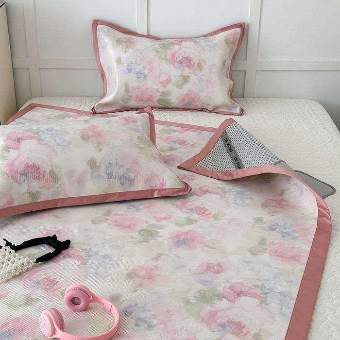 91家纺网 家纺一手货源 找家纺 昔可家纺 2024新款高端数码印花养生冰藤席--简约系列 彩色水彩花