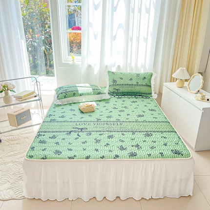 91家纺网 家纺一手货源 找家纺 （总）慕澄家纺 2024新款大版印花床裙款乳胶凉席-凉席三件套