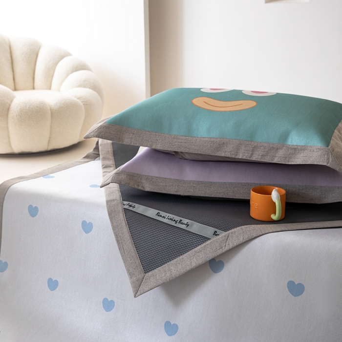 91家纺网 家纺一手货源 找家纺 本希家居 2024新款花漾清新系列高端可水洗冰丝席 淘气爱心平席