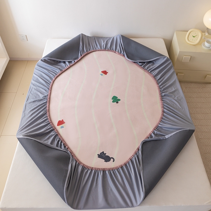 91家纺网 家纺一手货源 找家纺 本希家居 2024新款花漾清新系列高端可水洗冰丝席 游戏小猫咪床笠