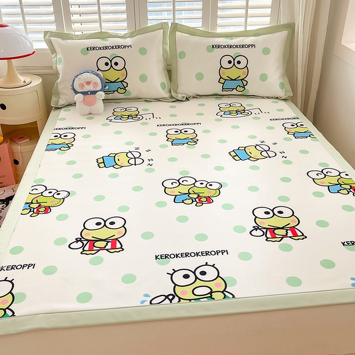 91家纺网 家纺一手货源 找家纺 金爱家 2024新款A类三丽鸥授权数码印花中分子1200D凉感冰丝宽边凉感软席 冰丝席-夏日大眼蛙