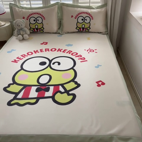 91家纺网 家纺一手货源 找家纺 金爱家 2024新款A类三丽鸥授权数码印花中分子1200D凉感冰丝宽边凉感软席 冰丝席-萌萌大眼蛙