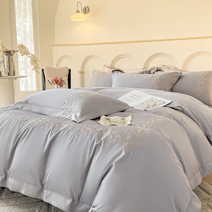 91家纺网 家纺一手货源 找家纺 欧乐蒂 2025新款秘密花园-新疆长绒棉刺绣四件套-终版 秘密花园-神秘灰