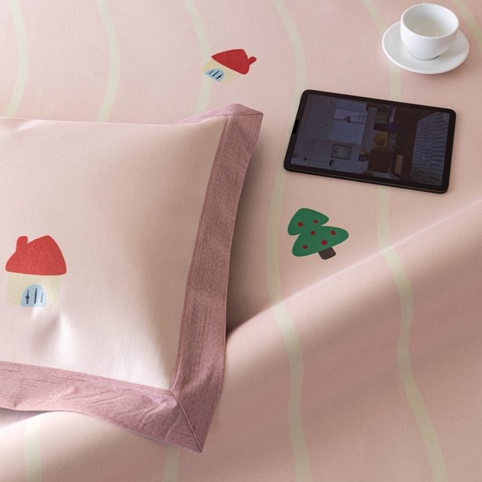 91家纺网 家纺一手货源 找家纺 本希家居 2024新款花漾清新系列高端可水洗冰丝席 游戏小猫咪平席