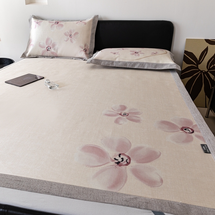 91家纺网 家纺一手货源 找家纺 本希家居 2024新款简约轻奢系列高端可水洗冰丝席 蔷薇平席