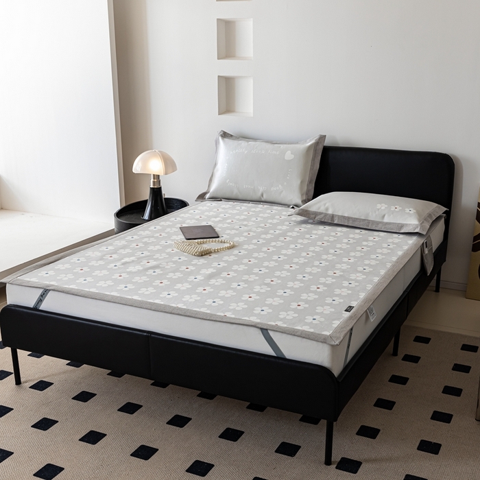 91家纺网 家纺一手货源 找家纺 本希家居 2024新款简约轻奢系列高端可水洗冰丝席 春意盎然平席