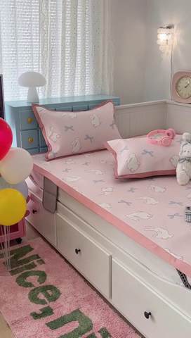 91家纺网 家纺一手货源 找家纺 昔可家纺 2024新款高端数码印花养生冰藤席--卡通系列 蝴蝶结小兔