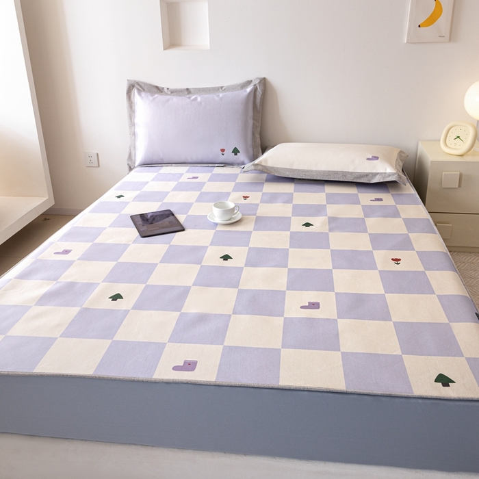 91家纺网 家纺一手货源 找家纺 本希家居 2024新款花漾清新系列高端可水洗冰丝席 紫白方格床笠