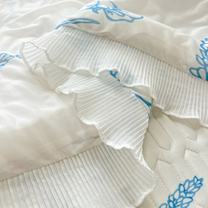 91家纺网 家纺一手货源 找家纺 慕澄家纺 2024新款大版印花床裙款乳胶凉席-凉席三件套 蝴蝶飞飞