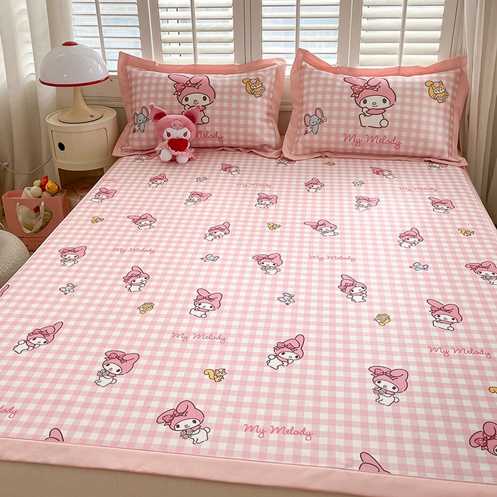 91家纺网 家纺一手货源 找家纺 金爱家 2024新款A类三丽鸥授权数码印花中分子1200D凉感冰丝宽边凉感软席 冰丝席-粉格美乐蒂