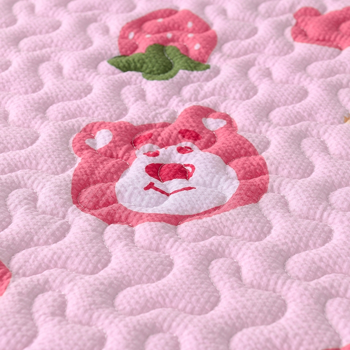 91家纺网 家纺一手货源 找家纺 艾裙海 2025新款云感双层纱单床盖 草莓熊