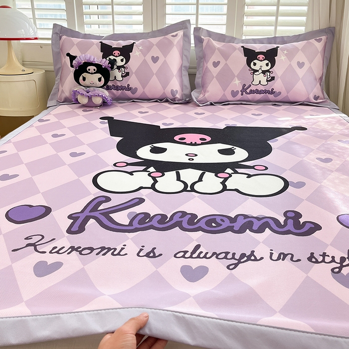 91家纺网 家纺一手货源 找家纺 金爱家 2024新款A类三丽鸥授权数码印花中分子1200D凉感冰丝宽边凉感软席 冰丝席-甜甜库洛米