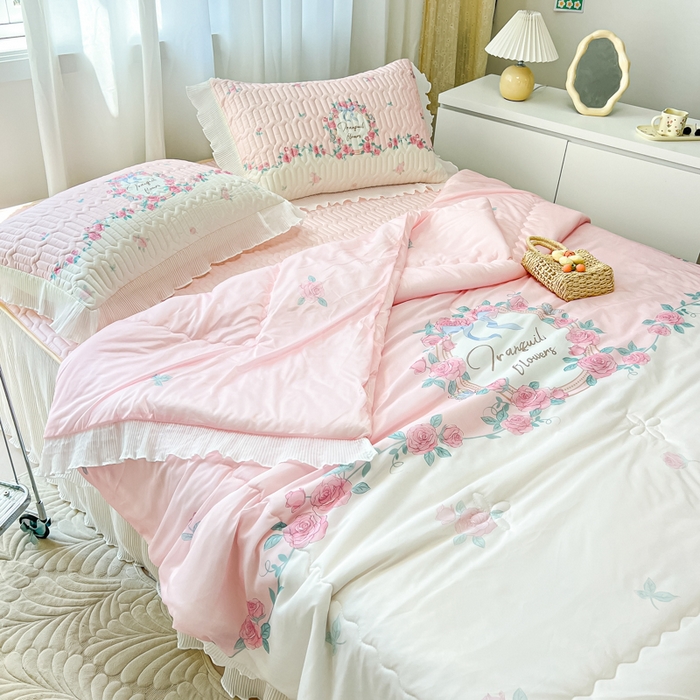 91家纺网 家纺一手货源 找家纺 慕澄家纺 2024新款大版印花乳胶凉席套件-夏被凉席四件套 温馨