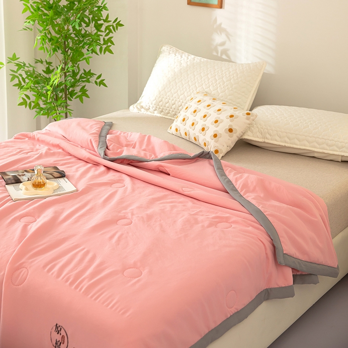 91家纺网 家纺一手货源 找家纺 侨鑫 2024新款A类原棉大豆夏被 粉色