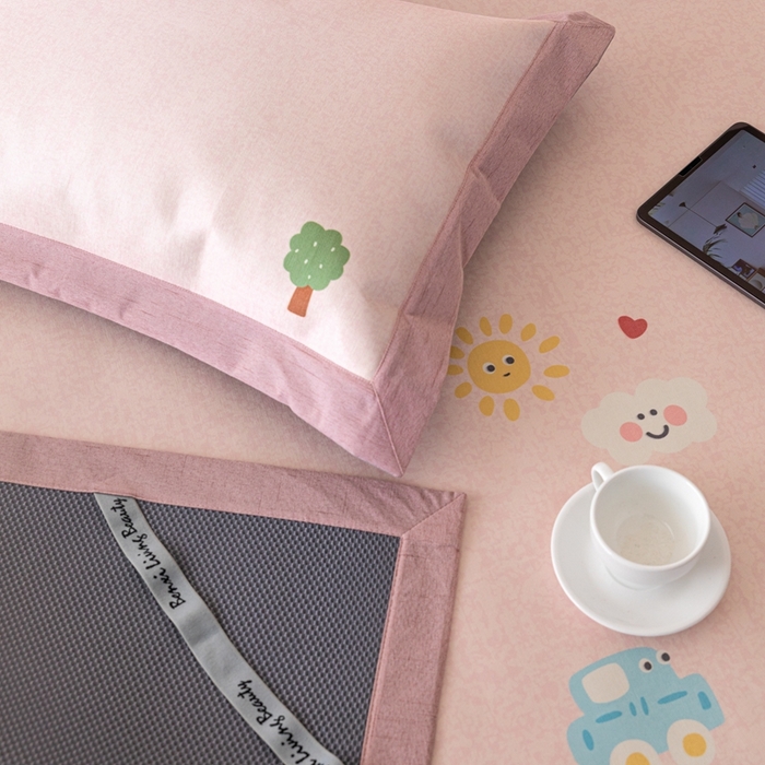 91家纺网 家纺一手货源 找家纺 本希家居 2024新款花漾清新系列高端可水洗冰丝席 小甜美平席