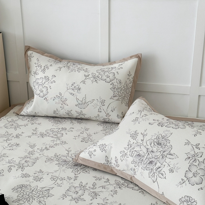 91家纺网 家纺一手货源 找家纺 昔可家纺 2024新款高端数码印花养生冰藤席--简约系列 绿山墙的安妮