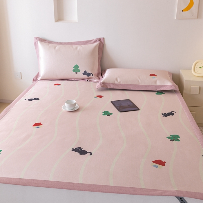 91家纺网 家纺一手货源 找家纺 本希家居 2024新款花漾清新系列高端可水洗冰丝席 游戏小猫咪平席