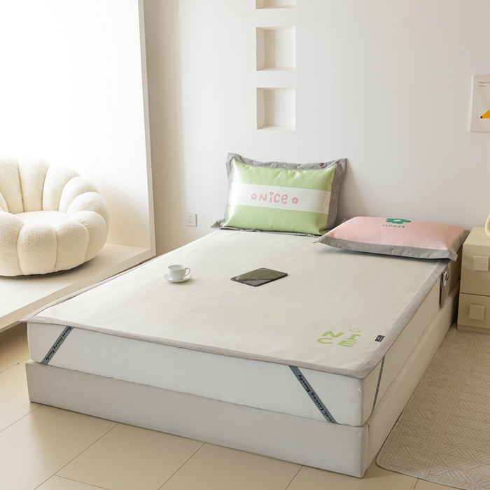 91家纺网 家纺一手货源 找家纺 本希家居 2024新款花漾清新系列高端可水洗冰丝席 小快乐平席