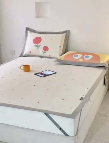 91家纺网 家纺一手货源 找家纺 本希家居 2024新款花漾清新系列高端可水洗冰丝席 小趣味床笠