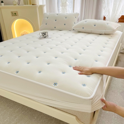 91家纺网 家纺一手货源 找家纺 （总）予梦家纺 2024新款水洗棉夹棉刺绣床笠