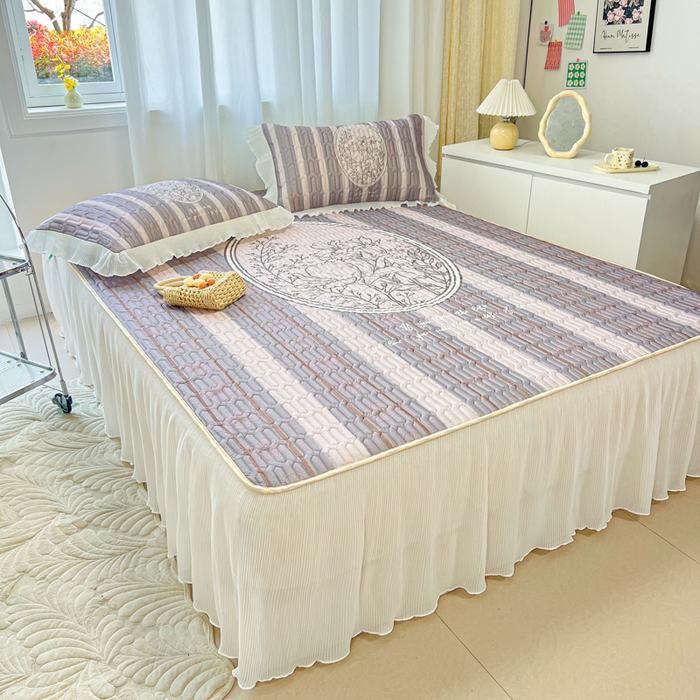 91家纺网 家纺一手货源 找家纺 慕澄家纺 2024新款大版印花床裙款乳胶凉席-凉席三件套 小苍兰