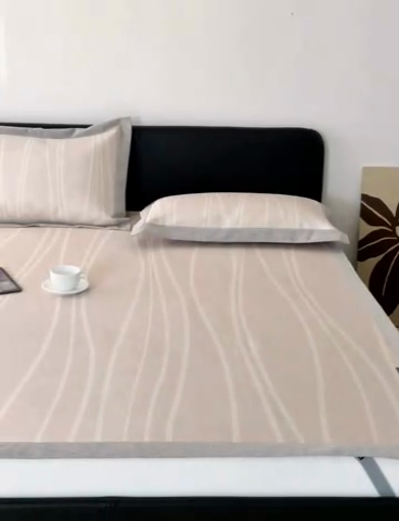 91家纺网 家纺一手货源 找家纺 本希家居 2024新款简约轻奢系列高端可水洗冰丝席 梵克平席