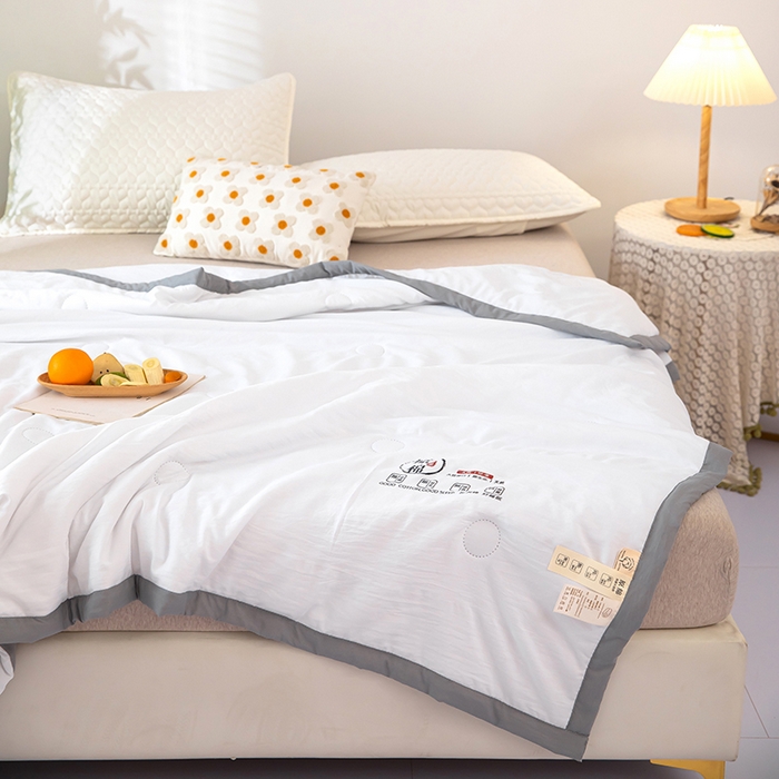 91家纺网 家纺一手货源 找家纺 侨鑫 2024新款A类原棉大豆夏被 白色